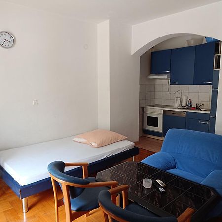 Apartmani "Radi" Baška Voda Habitación foto