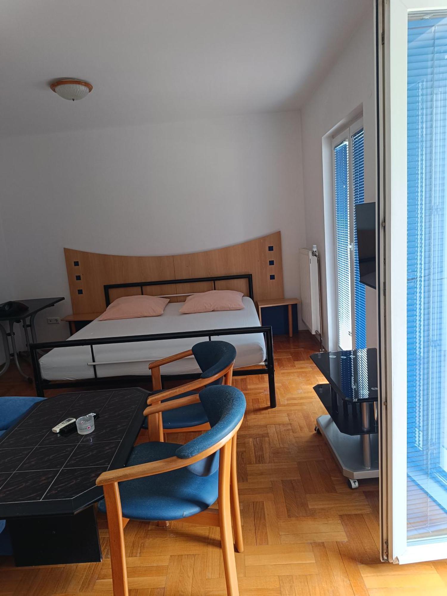 Apartmani "Radi" Baška Voda Habitación foto