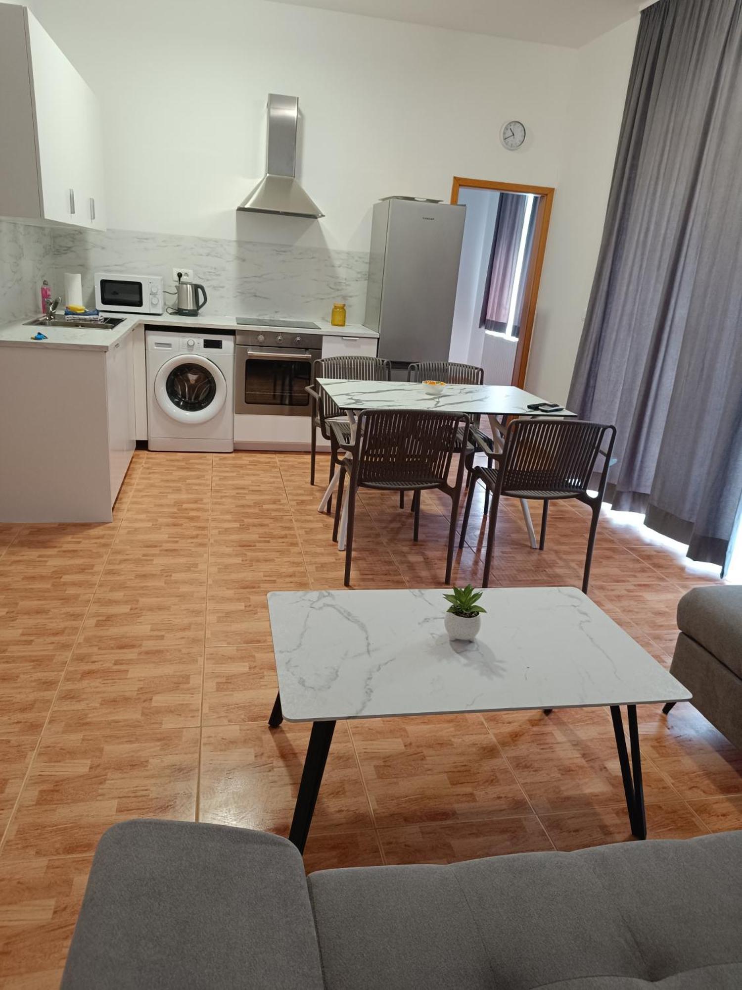 Apartmani "Radi" Baška Voda Exterior foto
