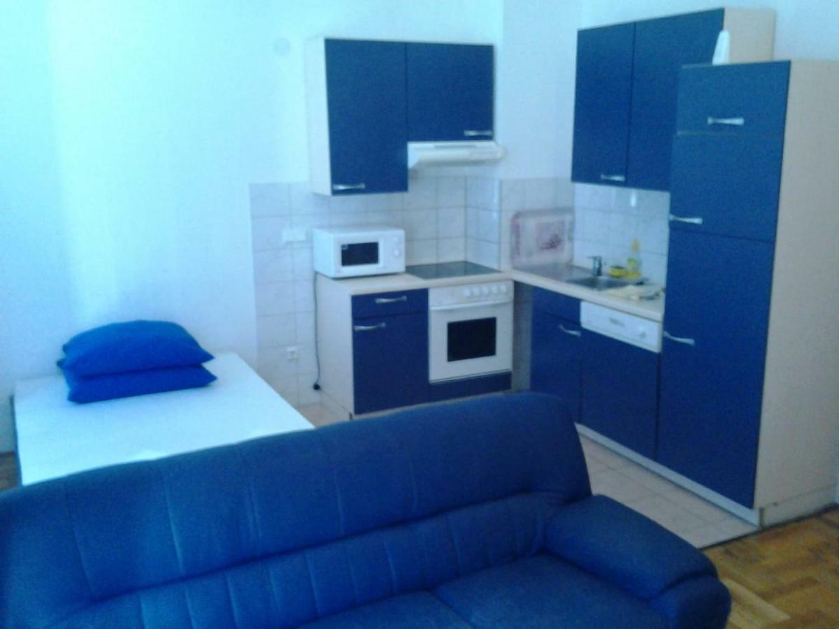 Apartmani "Radi" Baška Voda Exterior foto